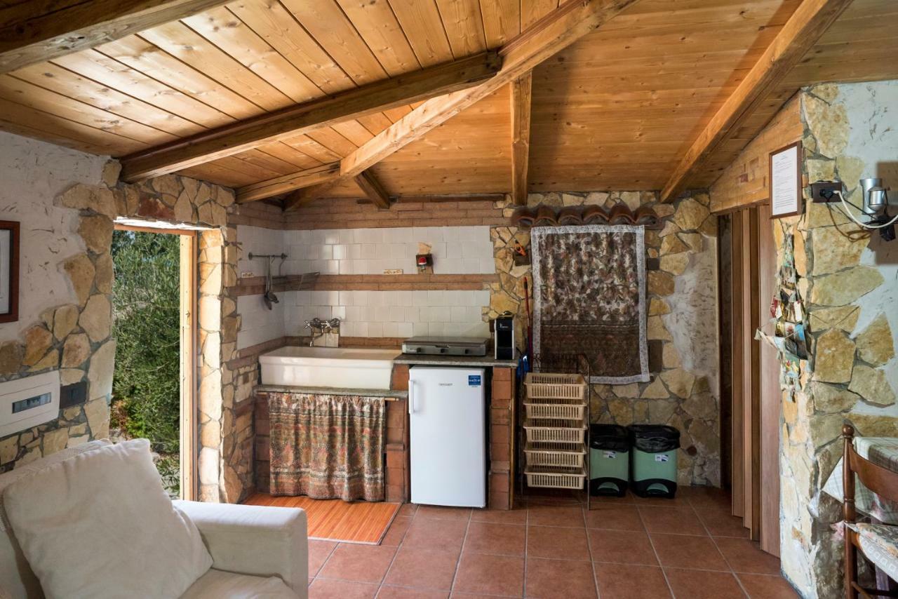 Le Capanne Di Villa Margherita Sonnino Екстер'єр фото