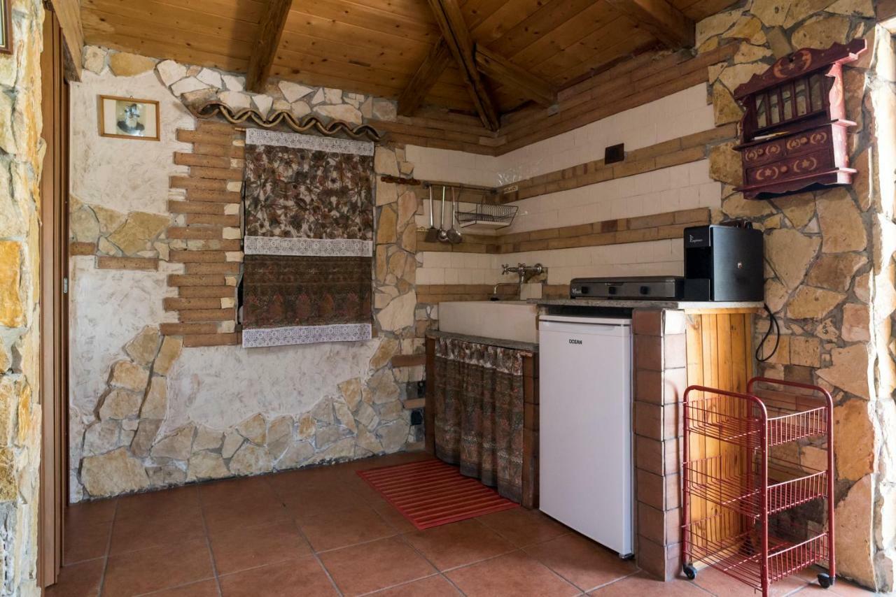 Le Capanne Di Villa Margherita Sonnino Екстер'єр фото