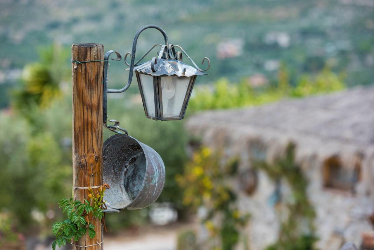 Le Capanne Di Villa Margherita Sonnino Екстер'єр фото