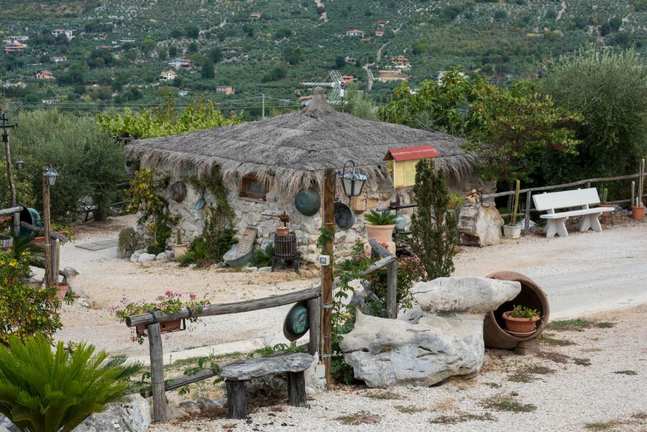 Le Capanne Di Villa Margherita Sonnino Екстер'єр фото